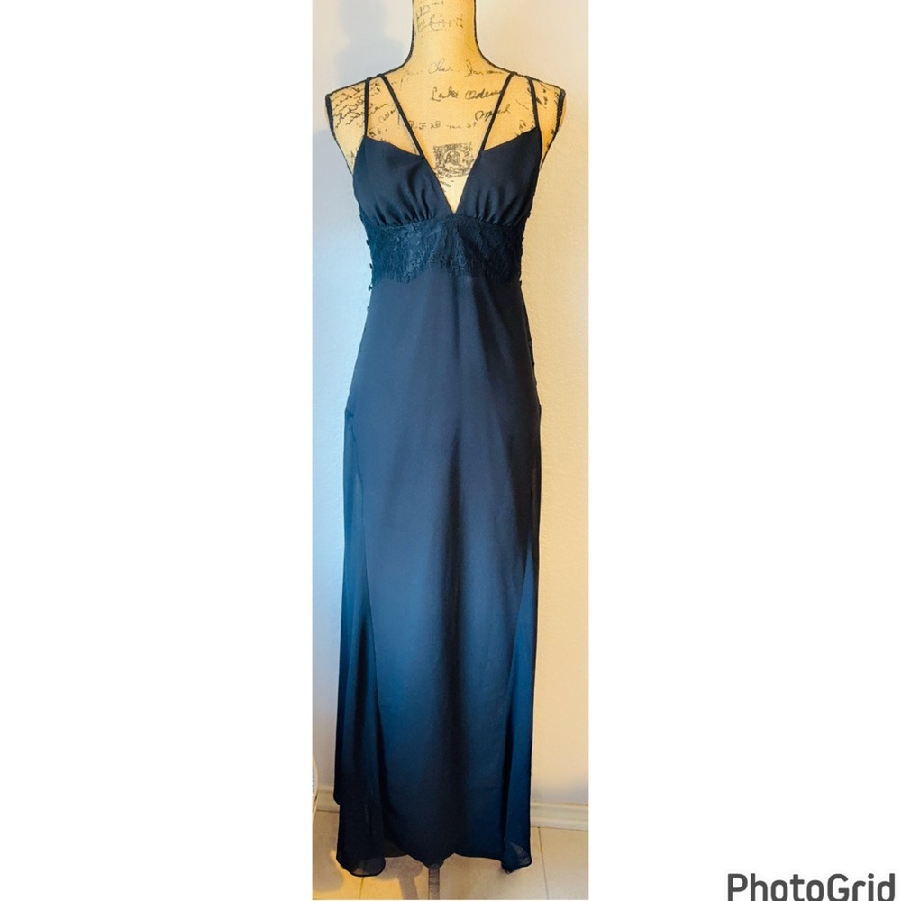 Nasty Gal Black Evening Gown - Picture 5 of 14